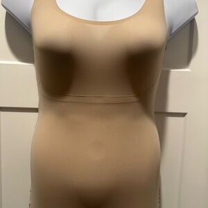 spanx by sara blakley nude shaping tank size medium
